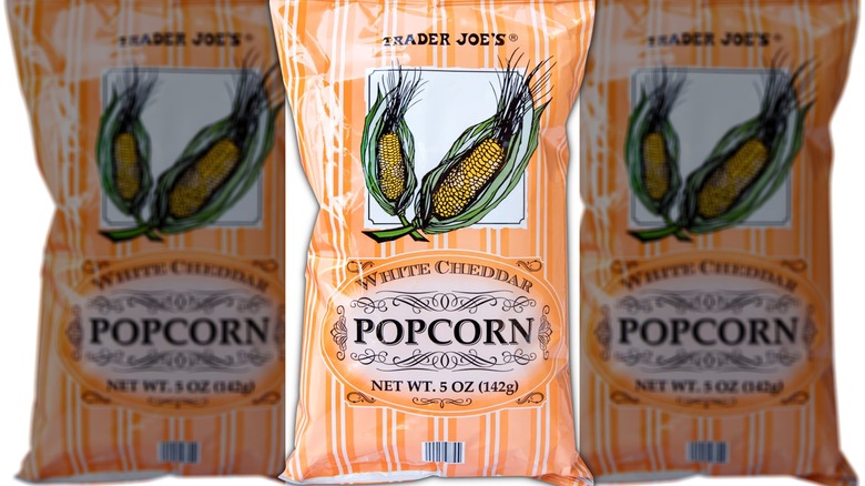 Trader Joe's white cheddar popcorn