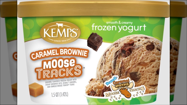 kemps caramel brownie frozen yogurt