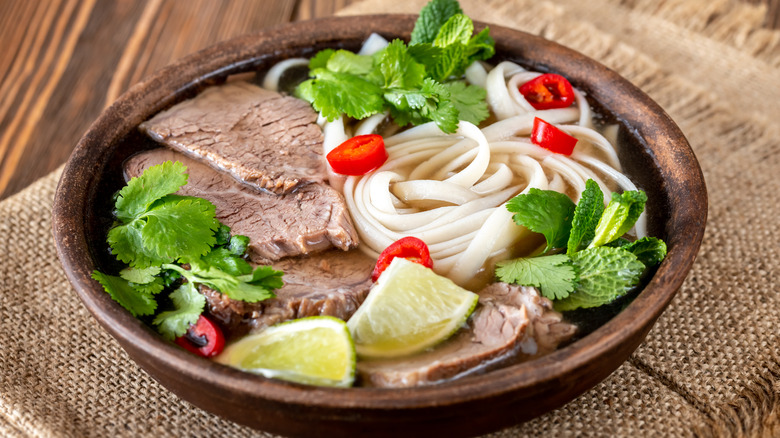 bowl of beef pho