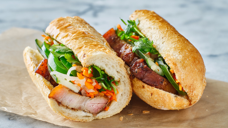 bánh mì sandwiches