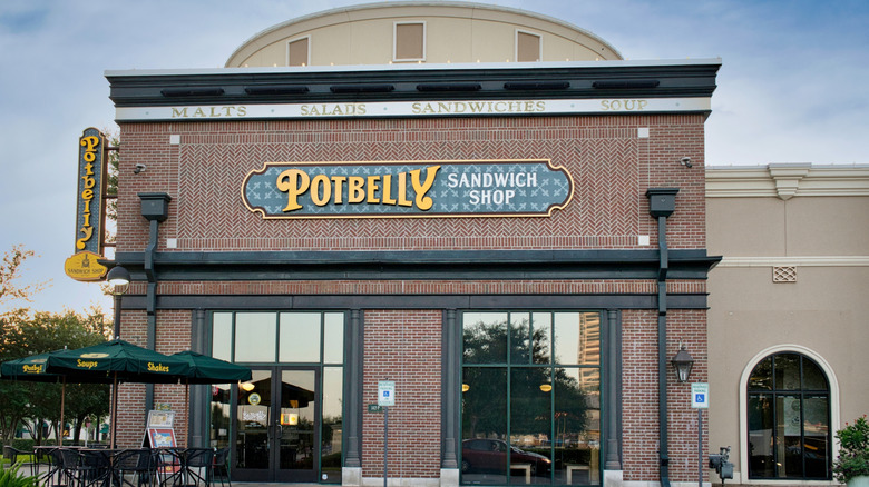 A Potbelly restaurant building