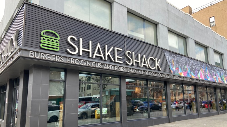 shake shack restaurant building