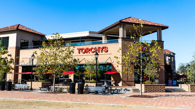 A Torchy's Tacos restaurant building