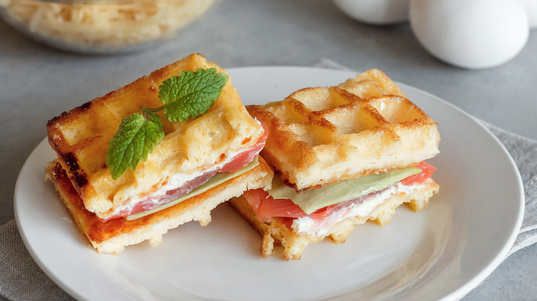 sandwich on waffles