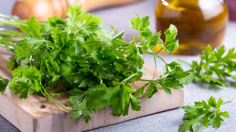 parsley on chopping board