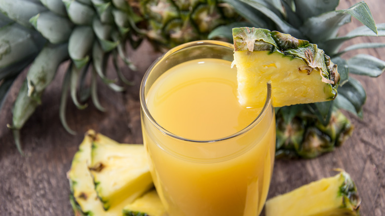 pineapple juice with pineapples