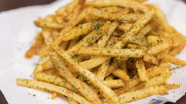 pile of seasoned fries