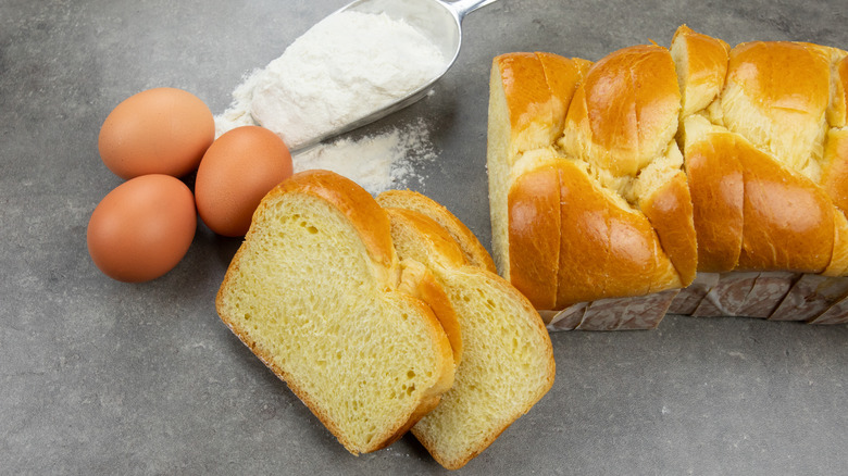 brioche bread with eggs and flour