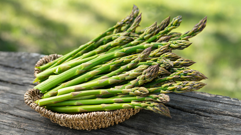 basket of green asparagus