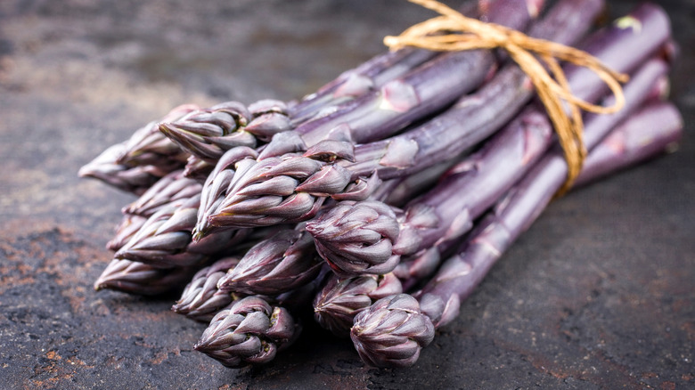 bunch of purple asparagus