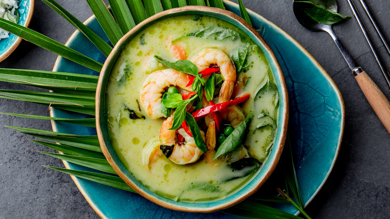 shrimp green curry with rice