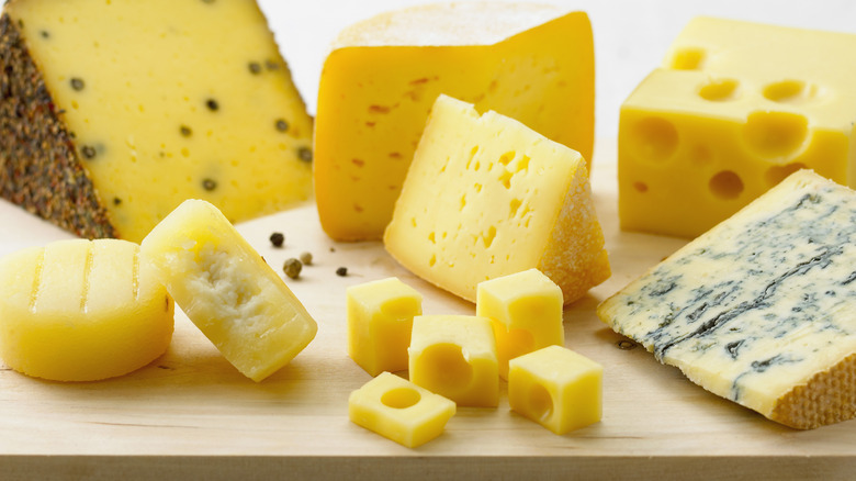 Different types of cheese