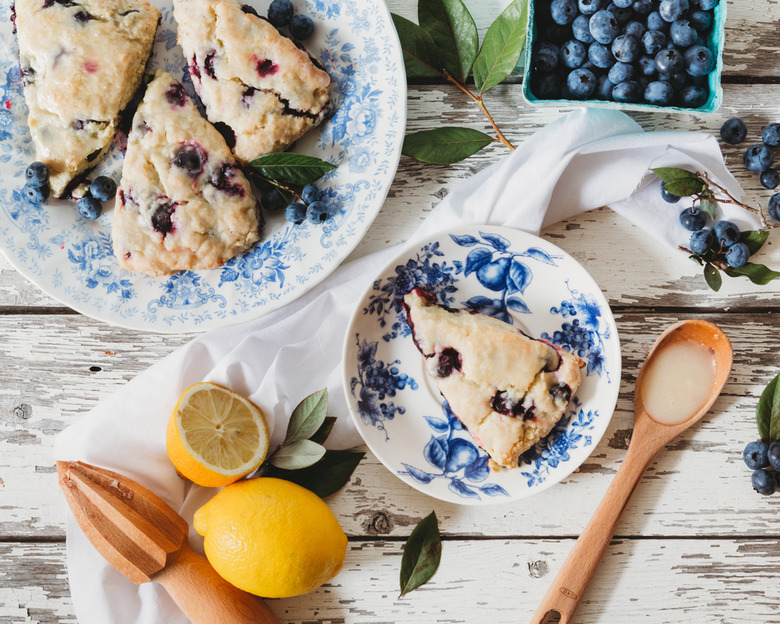 Blueberry lemon scones 