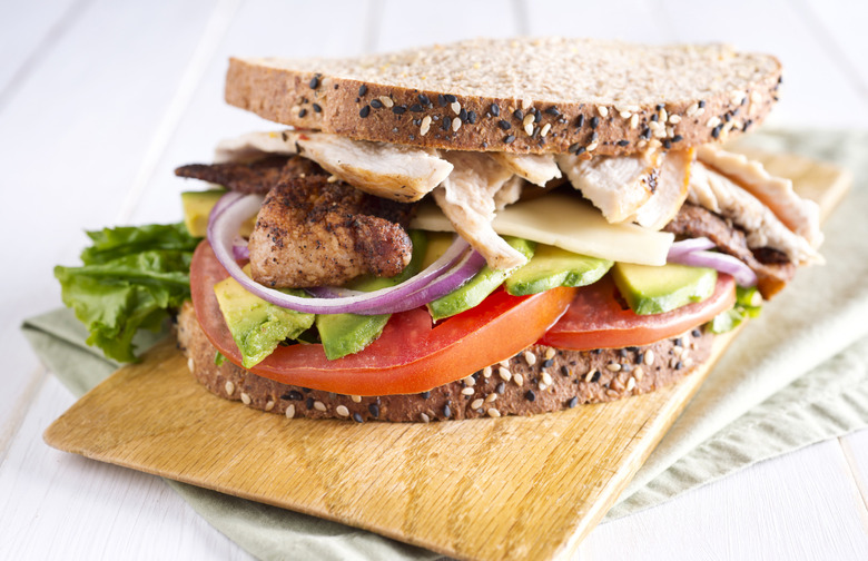 Avocado and Chicken Summer Sandwich Recipe