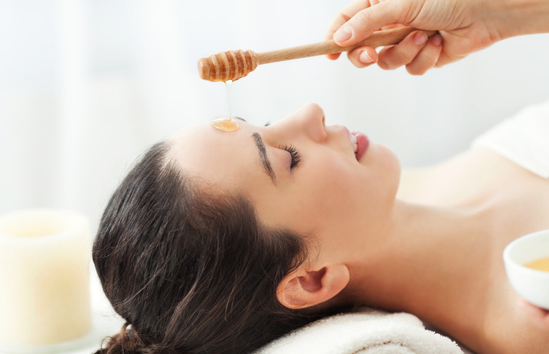 Manuka Honey Facial 