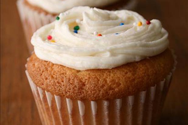 Kittencal's Easy One-Bowl Vanilla Cupcakes Recipe