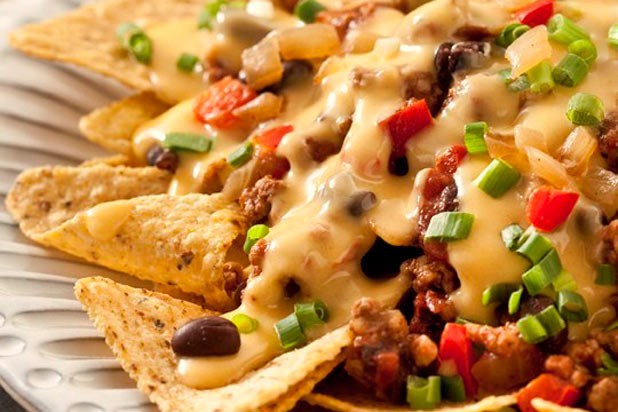 Cheesy Chili Nachos Recipe