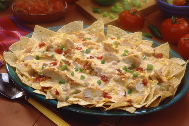 Shredded Chicken Nachos with Pico de Gallo Recipe