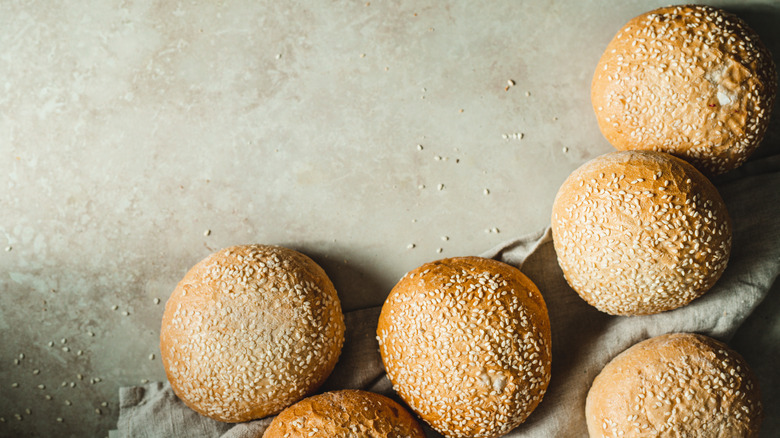 burger buns on the counter