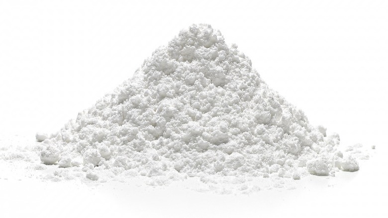 PIle of powdered sugar