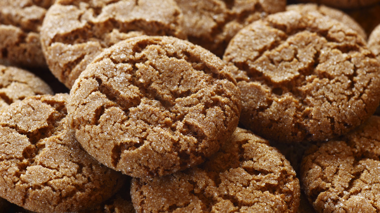 Sugared gingersnap cookies