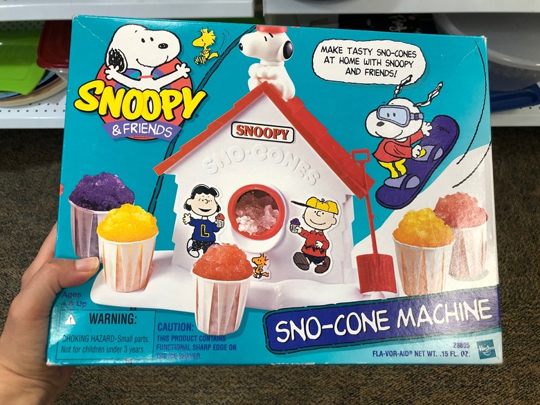 Snoopy Sno-Cone Machine