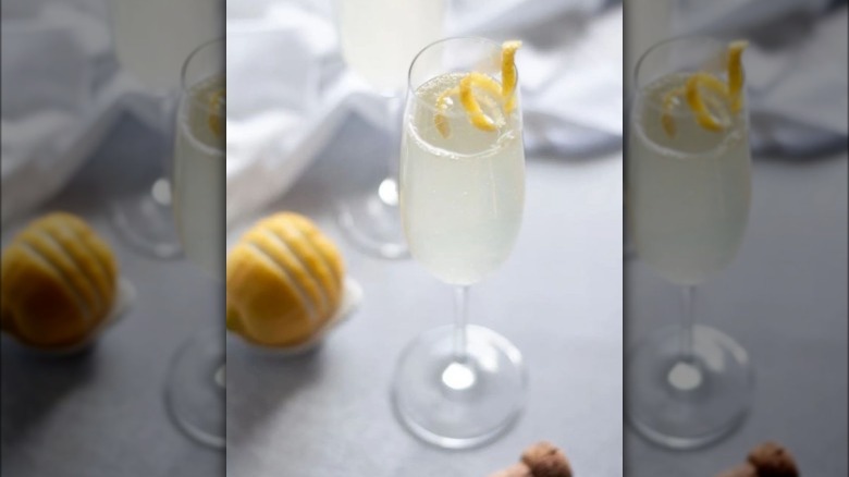 French 75 cocktail in flute