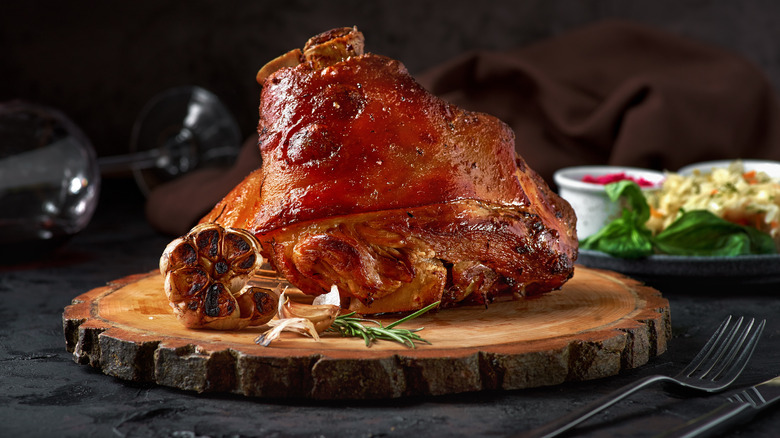 traditional german roast ham