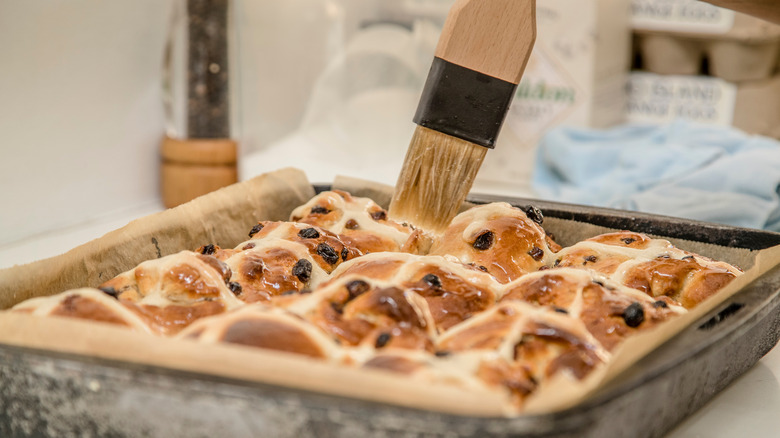 Glazing hot cross buns