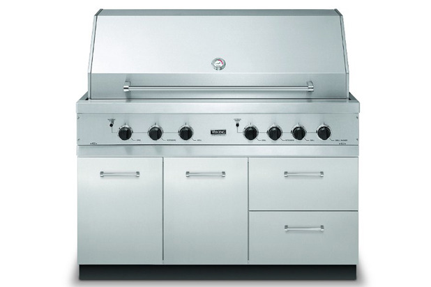 Viking Ultra-Premium 500 Series Natural Gas Grill: $6,000-$6,300