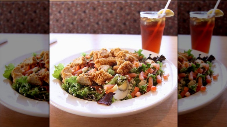 IHOP Crispy Chicken Salad