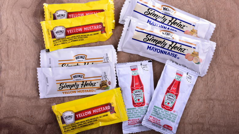 Fast food condiments