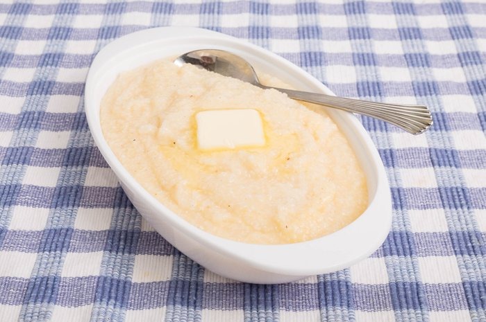 Slow-Cooking Stone-Ground Grits