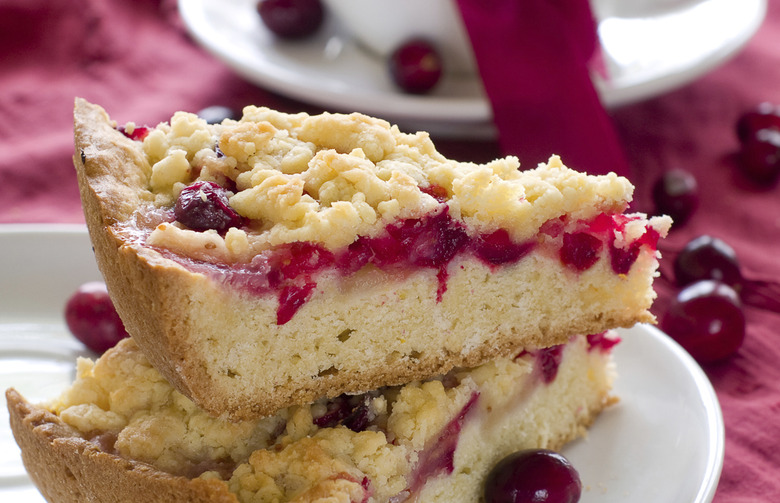 Slow Cooker Cranberry-Orange Cake