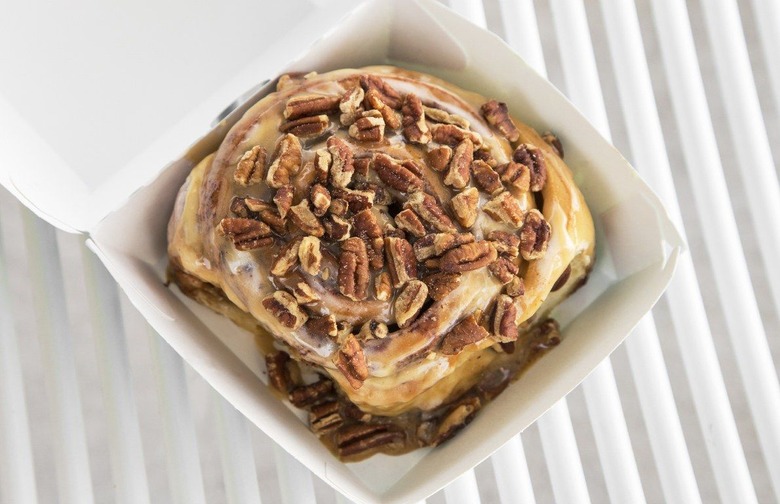 The Caramel Pecanbon Has Even More Calories Than the Classic