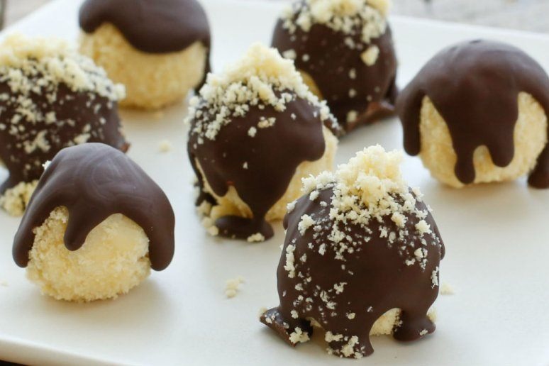 Buttery Coconut Shortbread Truffles