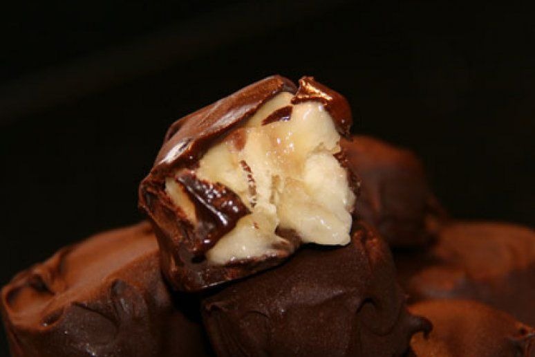 Chocolate-Dipped Banana Bonbons 