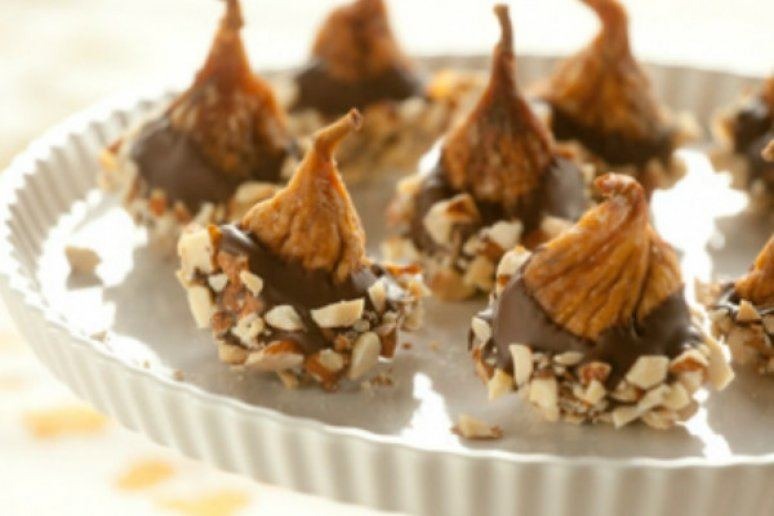 Chocolate-Dipped Figs