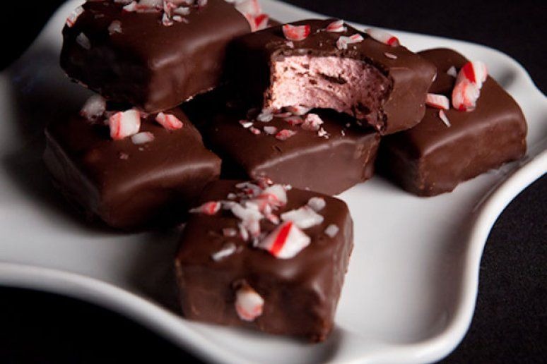 Chocolate-Dipped Peppermint Marshmallows