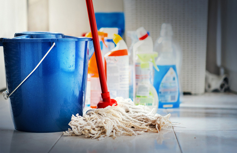 Cleaning Utensils