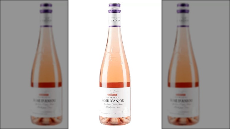 Calvet Rosé D'Anjou bottle