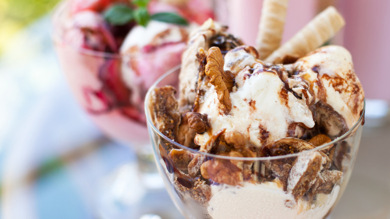 ice cream sundaes