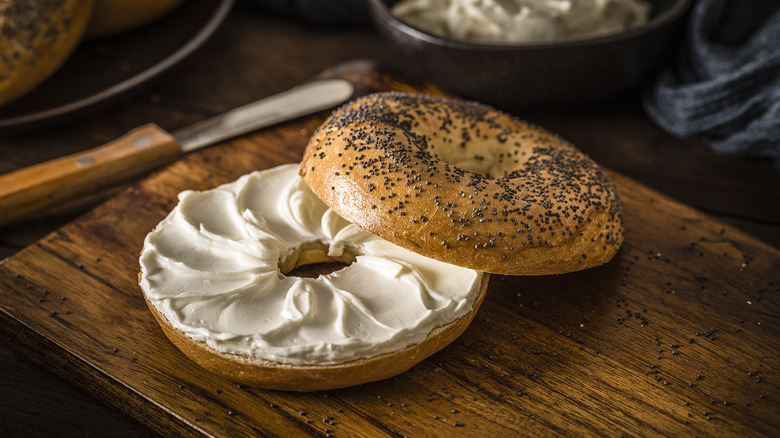 Bagel with cream cheese