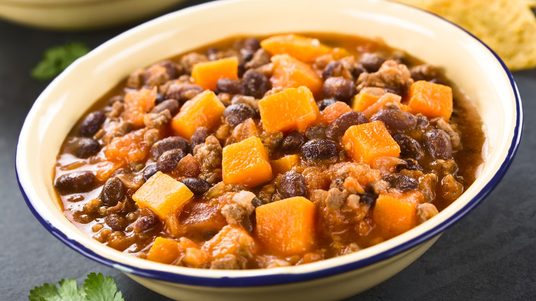 Bean and pumpkin chili