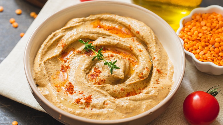 bowl of hummus