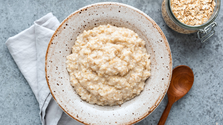 plain oatmeal in bowl