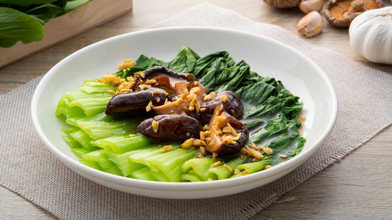 Chinese shiitaké with bok choy