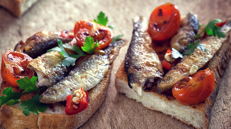 toast with canned sardines