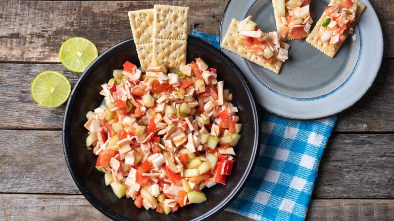 Crab ceviche with crackers