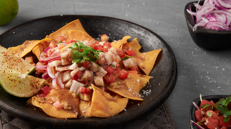 Plated nachos with toppings